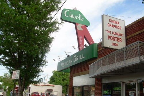 Топ 10 оригинальных мест расположения сетей Фаст фудМексиканский гриль "Чипотл" по адресу: 1644, Эванс-авеню, Денвер, КолорадоChipotle Mexican Grill at 1644, Evans Ave, Denver, Colorado