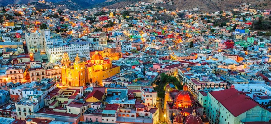 Топ 10 самых красочных городов мира