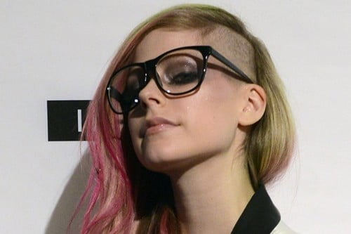 Знаменитости, которые были сексуальны даже с лысой головойАврил Лавин Avril Lavigne
