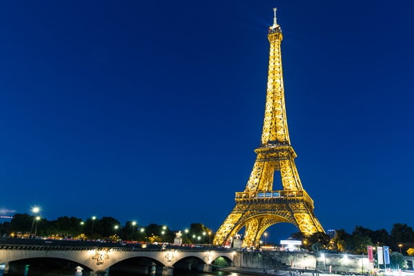 Top 10 Самых Красивых Зданий По всему МируЭйфелева башня Eiffel Tower