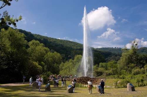 Топ 10 необычных гейзеров Гейзер Андернах - Германия Geysir Andernach – Germany 