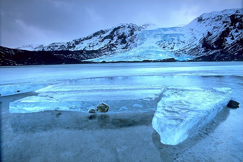 Ледник Эйяфьяллайёкюдль, один из самых маленьких ледников Исландии Eyjafjallajökull glacier, one of the smallest glaciers of Iceland