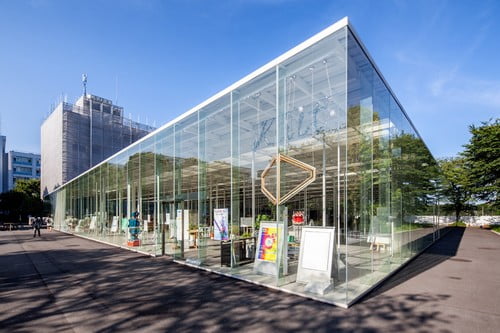 Топ 10 удивительные стеклянные зданий в миреМастерская Технологического института Канагавы, Токио Kanagawa Institute of Technology Workshop, Tokyo