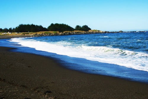 Топ 10 Черных Пляжей Пляж Санто-Доминго, Албай Santo Domingo Beach, Albay 