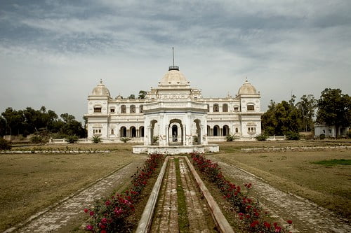 Дворец Садик Гарх Sadiq Garh Palace