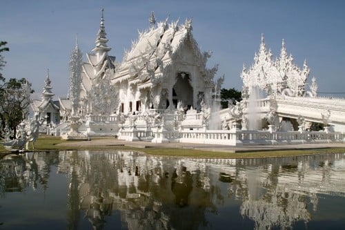 10 Потрясающих фотографий красивых мест по всему мируХрам Ватронг Кхун, Таиланд ( Watrong Khun, Thailand )