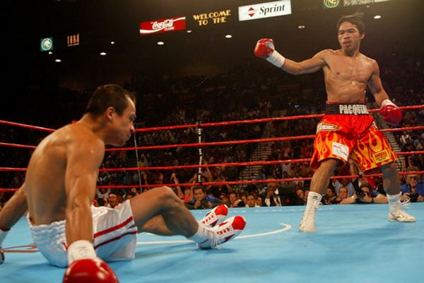 10 Спорных Боксерских решений в историиМэнни Пакьяо против Хуана Мануэля Маркеса 1 (2004) Manny Pacquiao vs. Juan Manuel Marquez