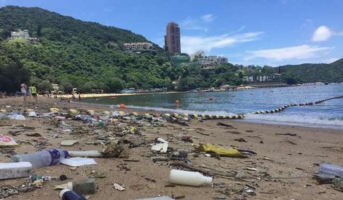 Топ 10 Самых грязных пляжей в миреЗалив Репульс - Гонконг (Repulse Bay – Hong Kong)